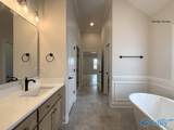Edmonton-B Avondale Drive - Photo 24