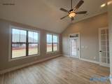 Edmonton-B Avondale Drive - Photo 32