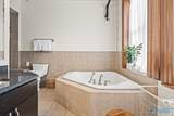 102 Clinton Avenue - Photo 17