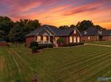 142 Barrington Circle - Photo 2