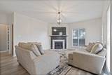 407 Christopher Drive - Photo 4