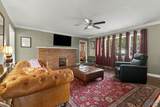 1015 Ward Avenue - Photo 2