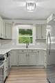 712 Perry Street - Photo 10
