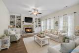 381 Willow Bank Circle - Photo 5