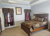 933 Tracey Lane - Photo 18