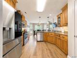 305 Wildwood Way - Photo 11