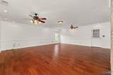 215 Oakview Circle - Photo 11