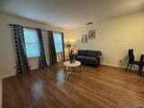 2033 Greenwood Place - Photo 5