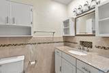 712 Washington Circle - Photo 18