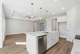 118 Cowdray Circle - Photo 14