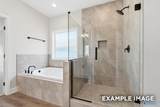 103 Labyrinth Way - Photo 3