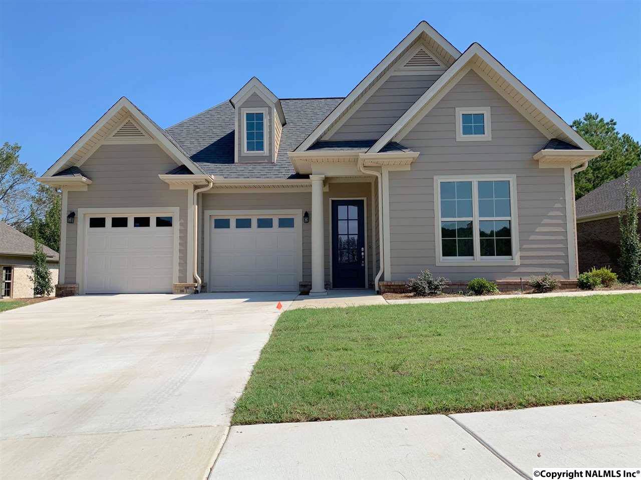 109 Colonnade Drive - Photo 1