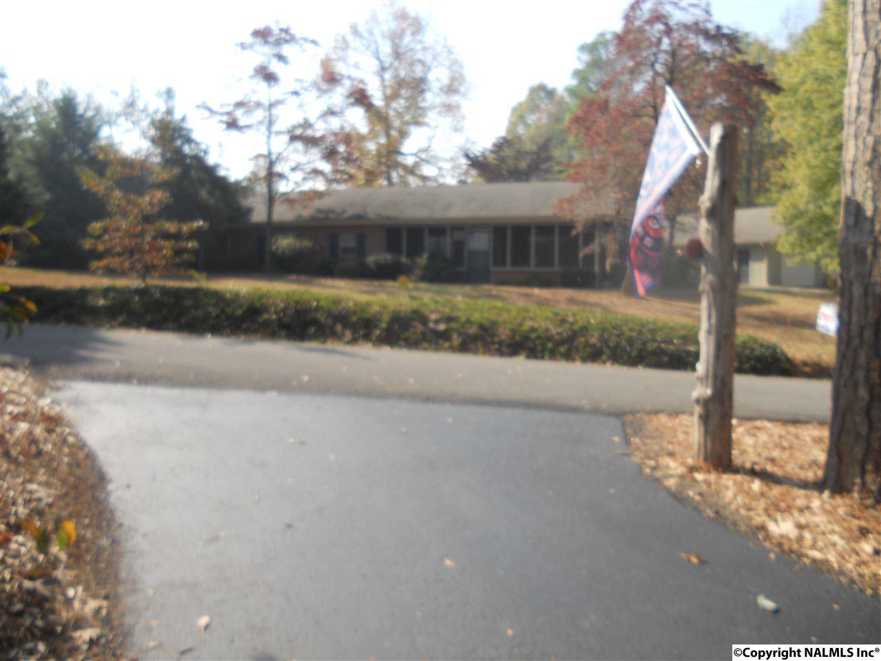 205 Onondaga Circle - Photo 1