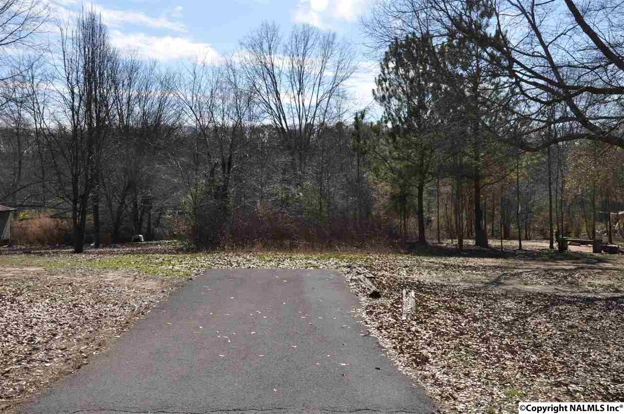 65 Robin Drive - Photo 1