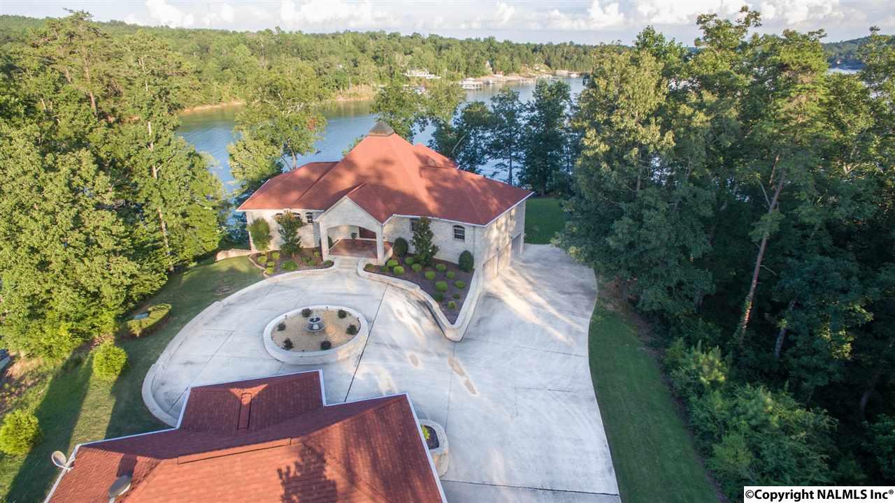 35 Lynwood Drive - Photo 1