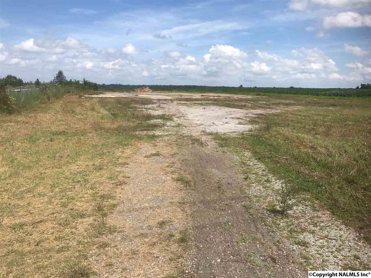 Hwy 31 - Photo 1