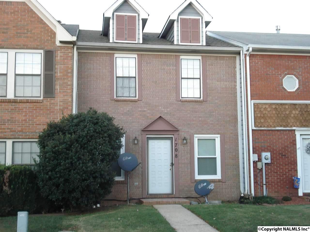1708 Brookline Avenue - Photo 1