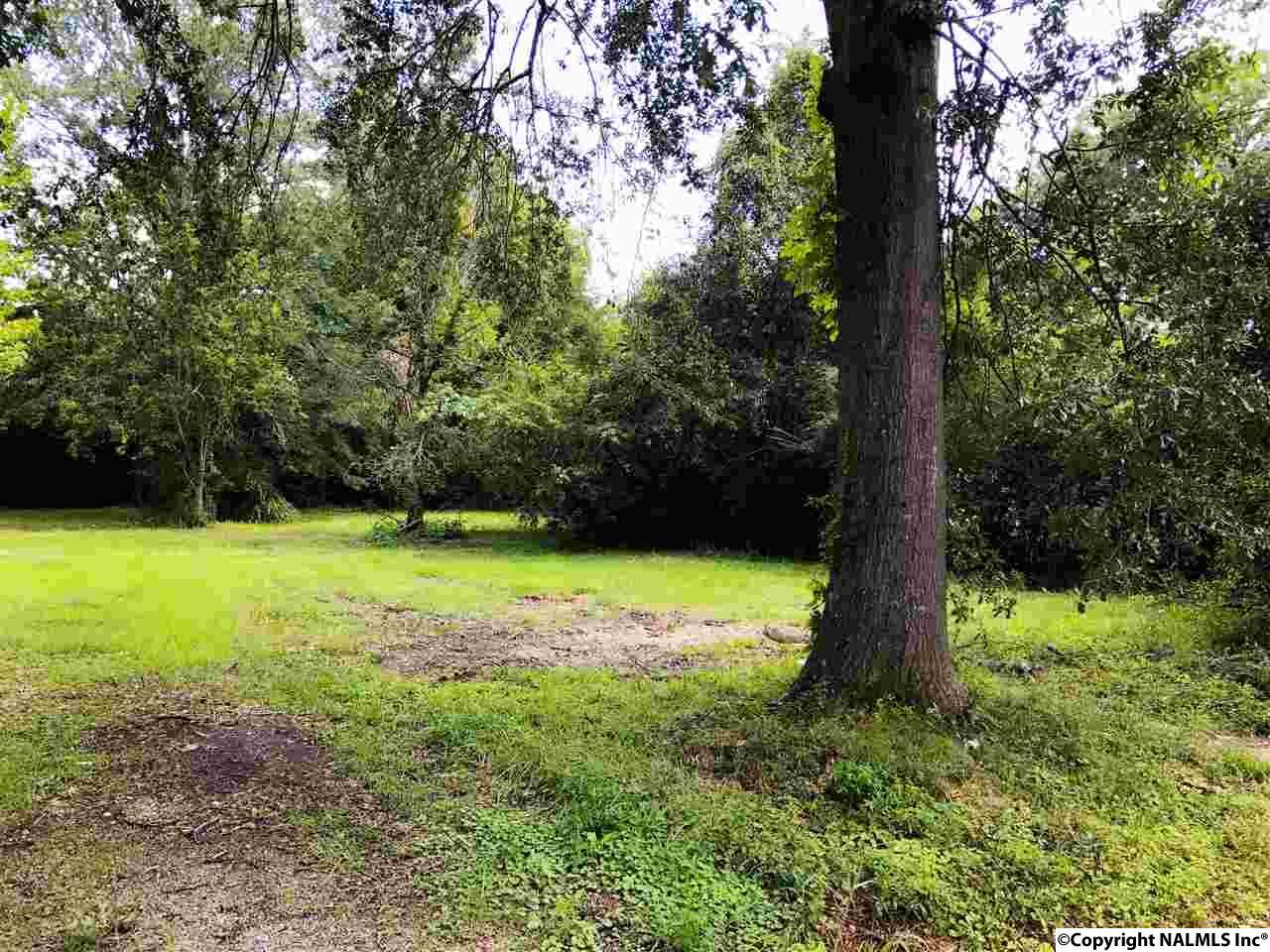 1510 Roosevelt Avenue - Photo 1