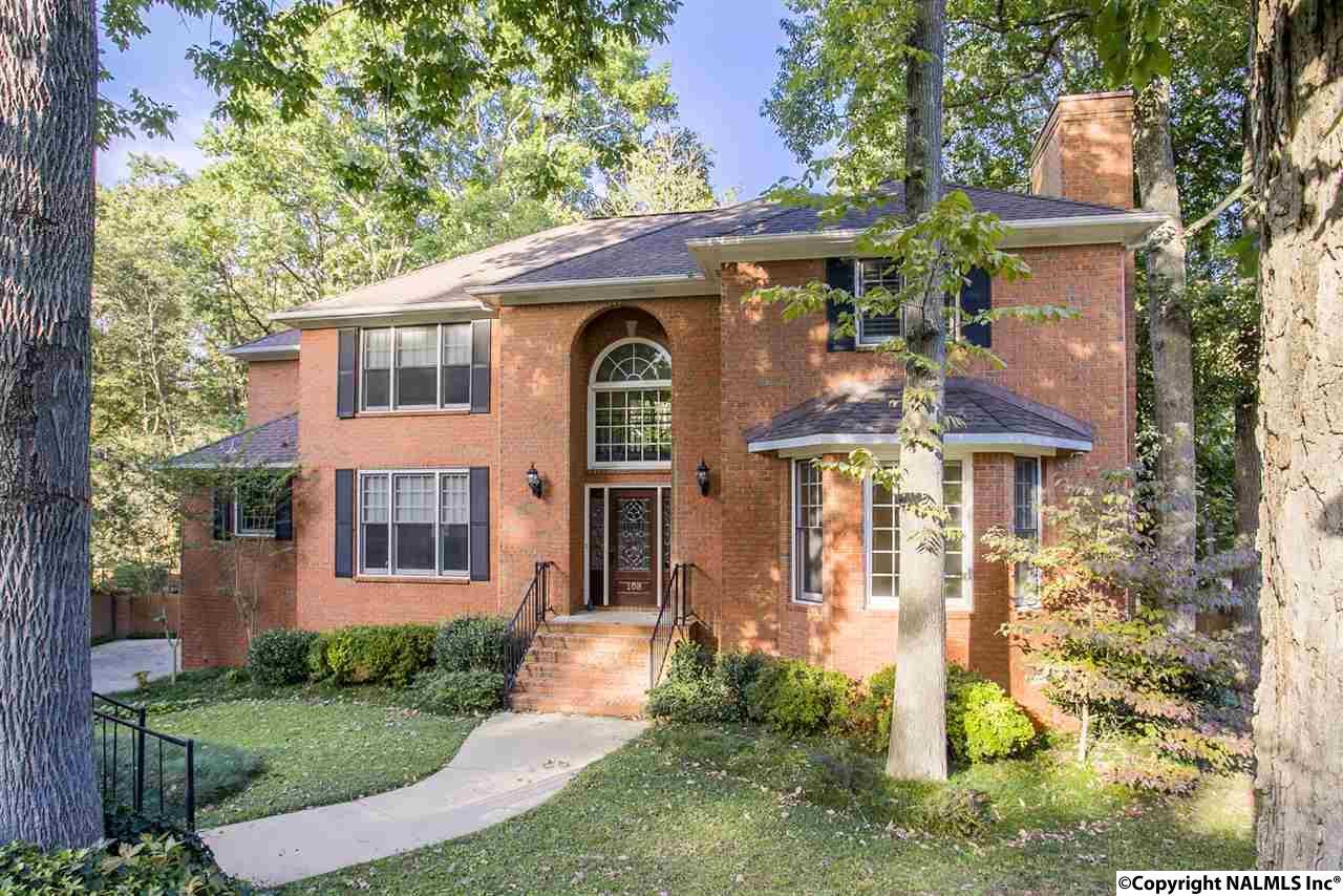 108 Regent Court - Photo 1