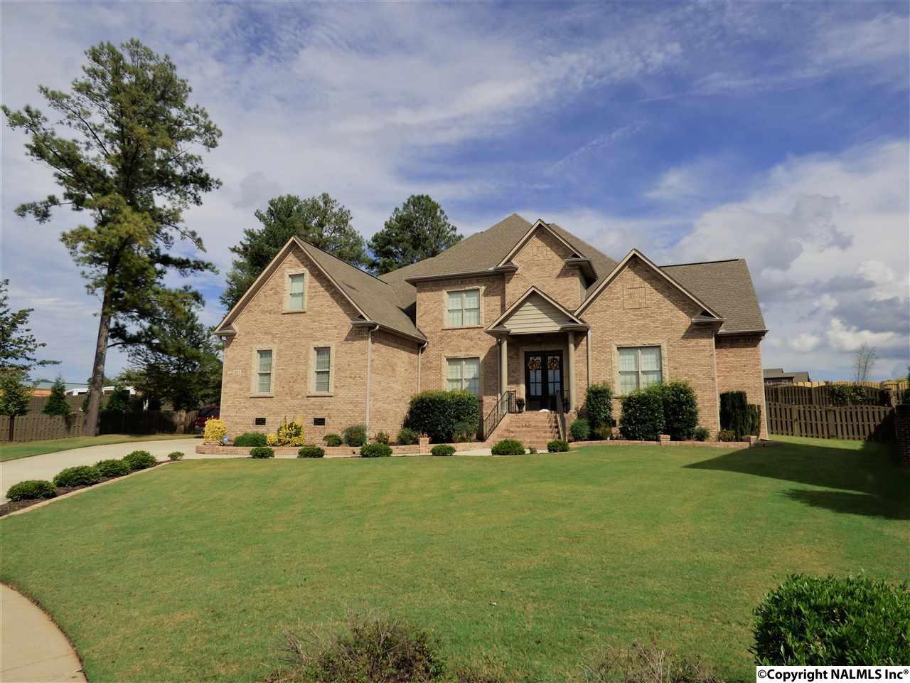211 Silverado Drive - Photo 1