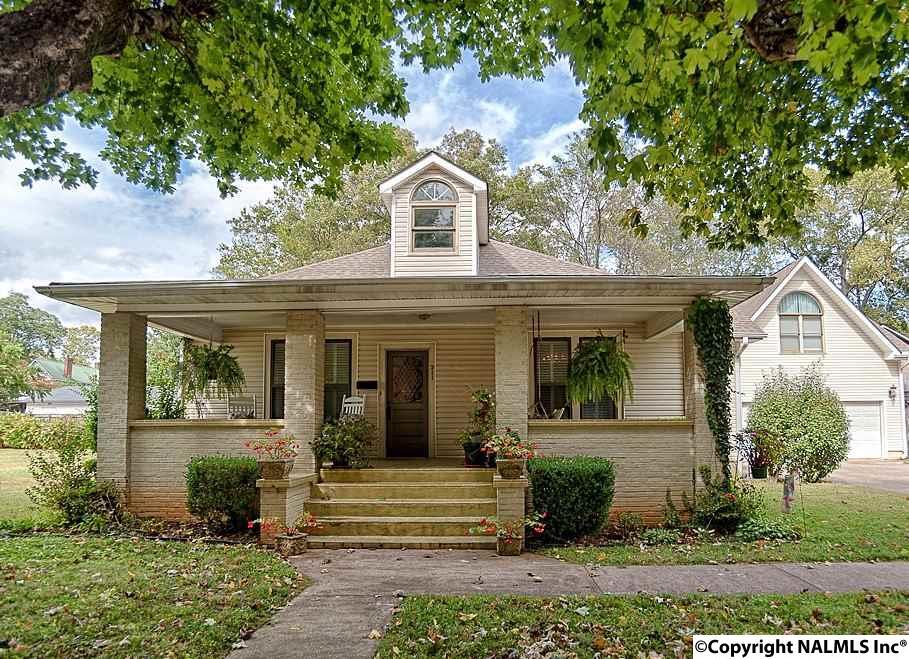 311 East Lee Street - Photo 1