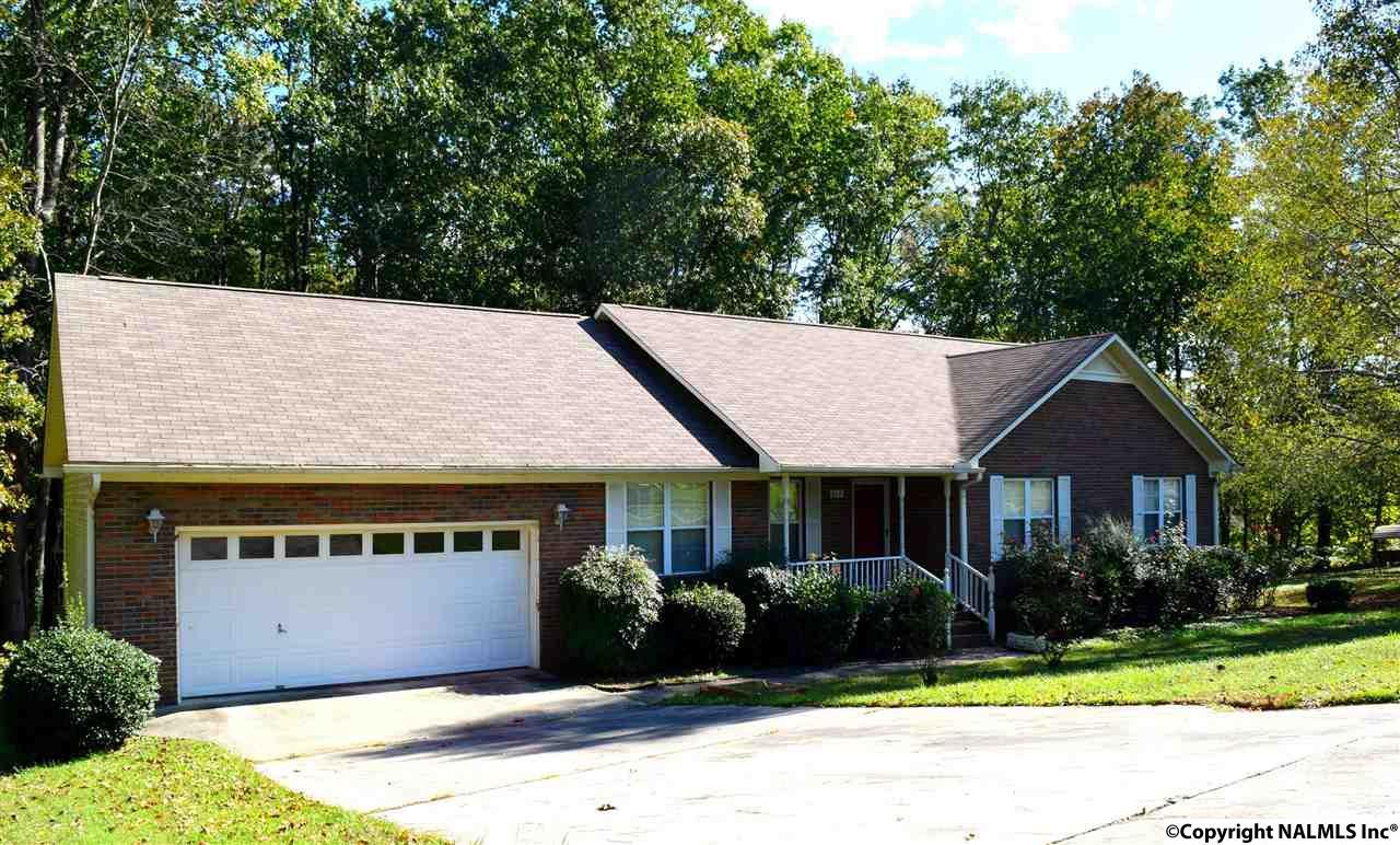 616 Meadowwood Circle - Photo 1
