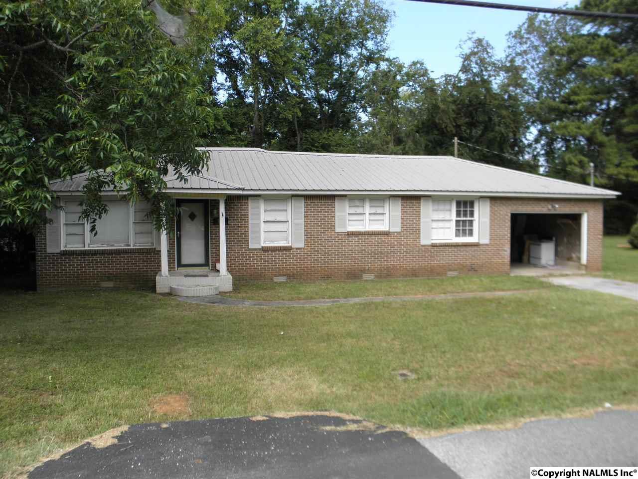 939 Main Street - Photo 1