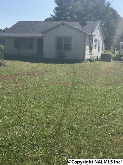 718 Maple Road - Photo 1