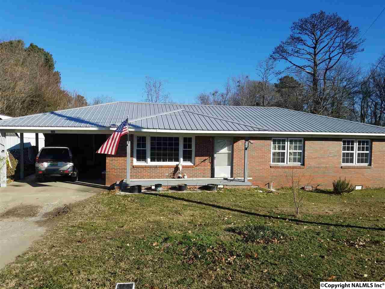 208 4TH AVENUE - Photo 1
