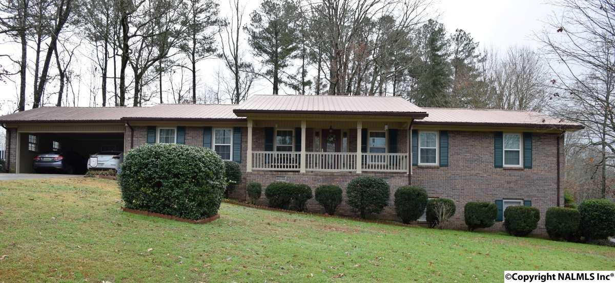 102 Colonial Drive - Photo 1
