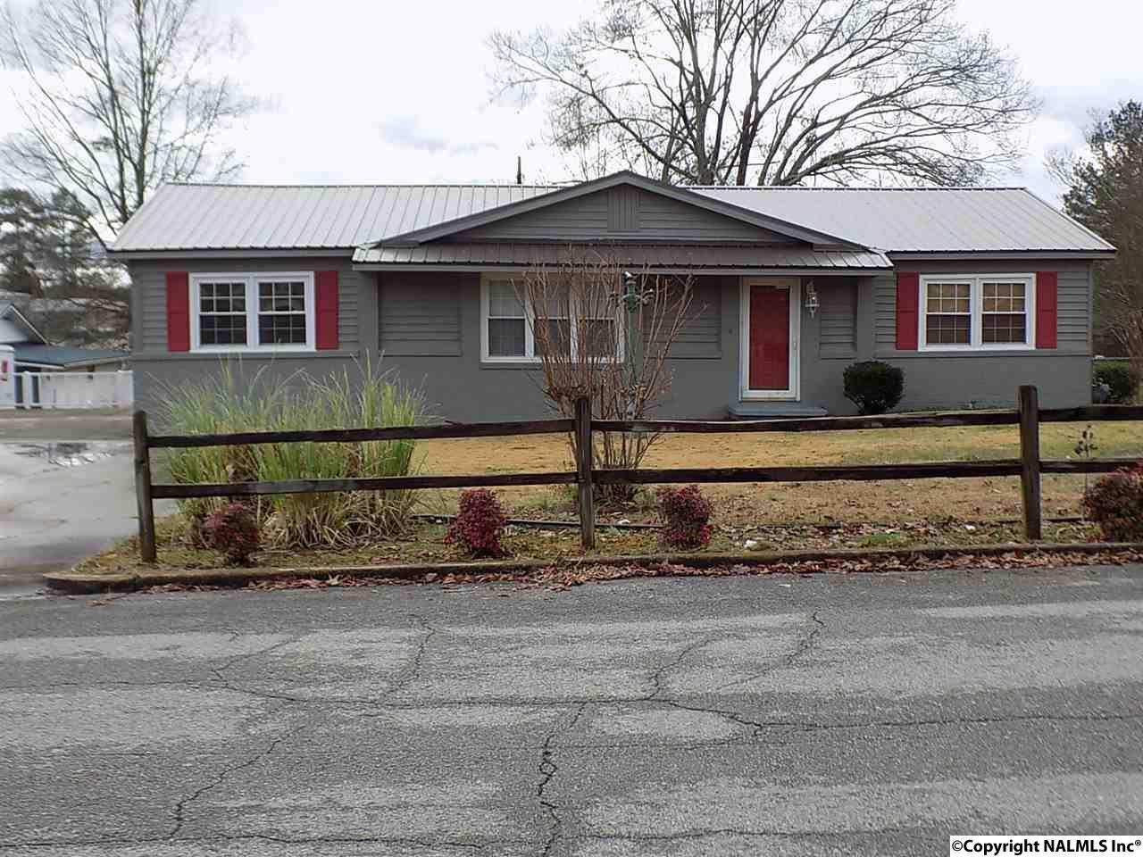 320 Gaines Street - Photo 1