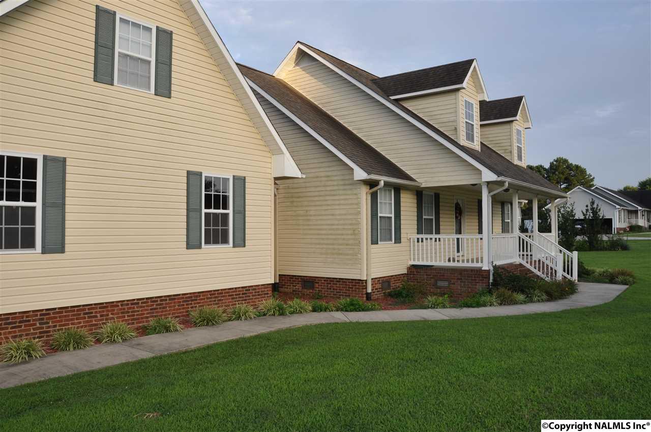 104 County Road 1858 - Photo 1