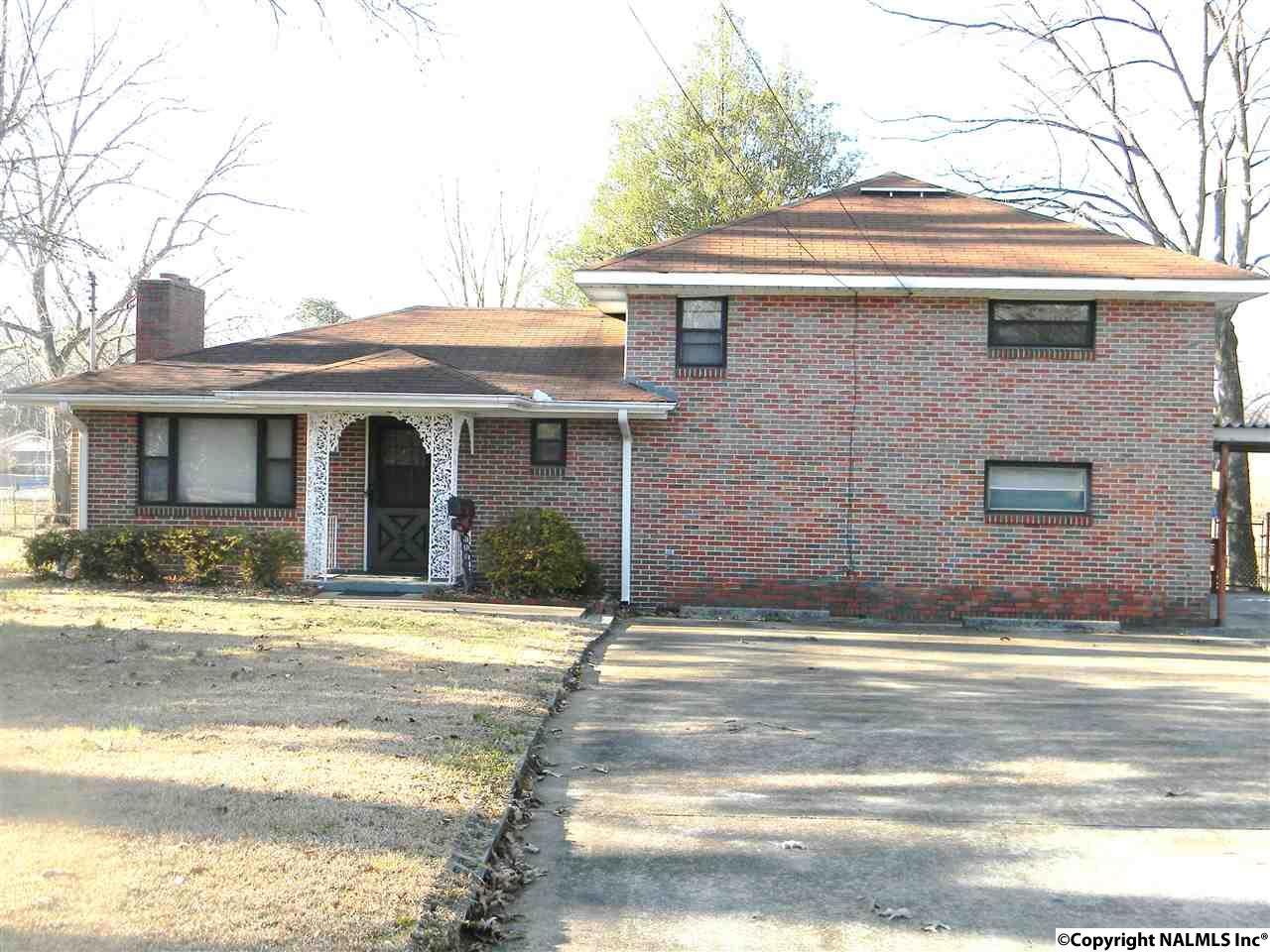 304 7TH STREET - Photo 1
