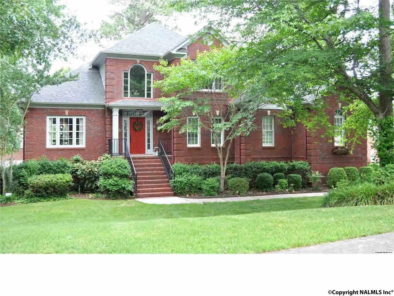 2724 Tammerack Lane - Photo 1