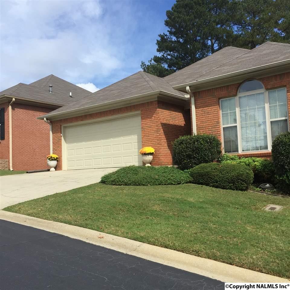 206 Windemere Drive - Photo 1