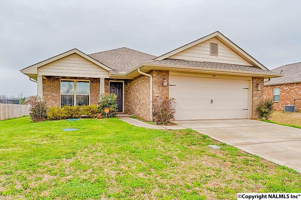 123 Pine Landing Drive - Photo 1