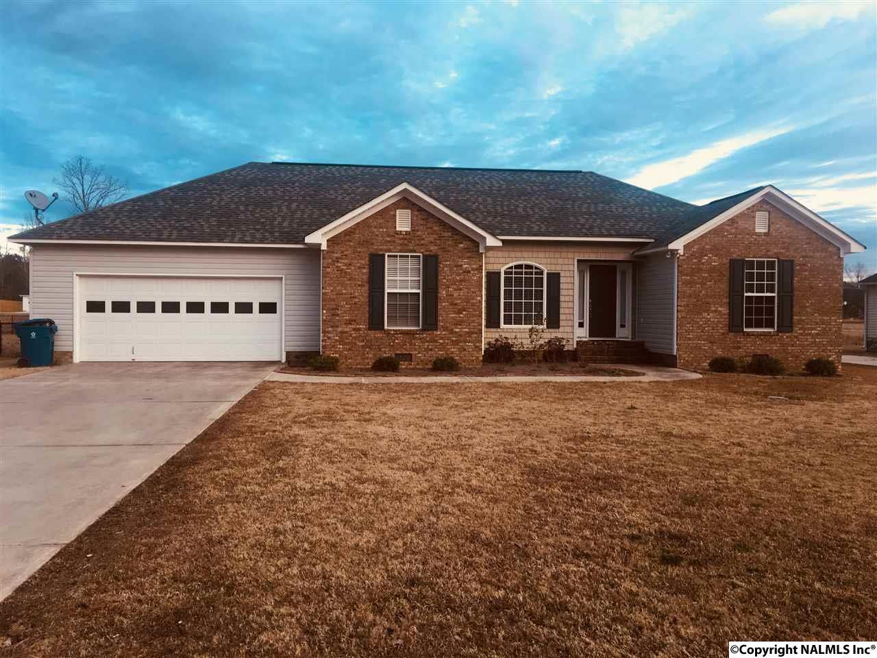 107 Saint Thomas Drive - Photo 1