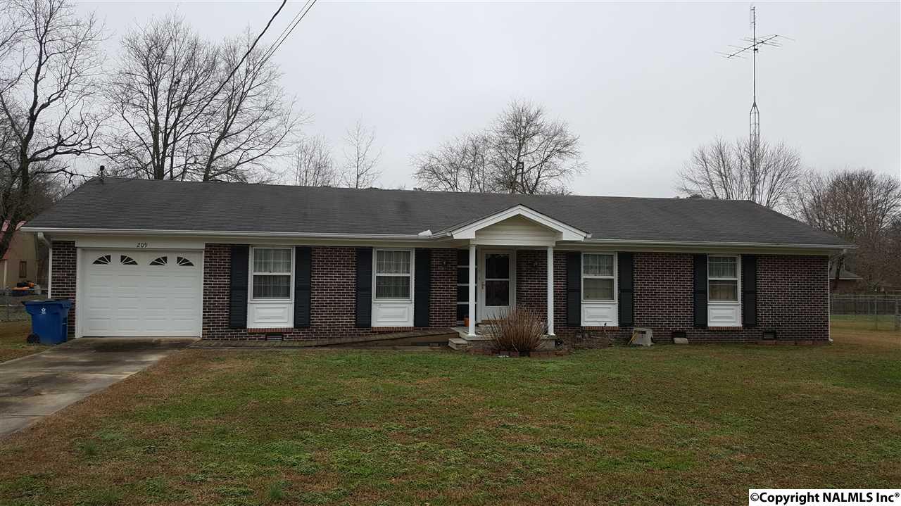 209 Noblitt Street - Photo 1