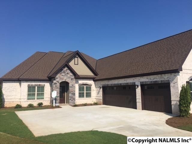 325 Summerglen Road - Photo 1