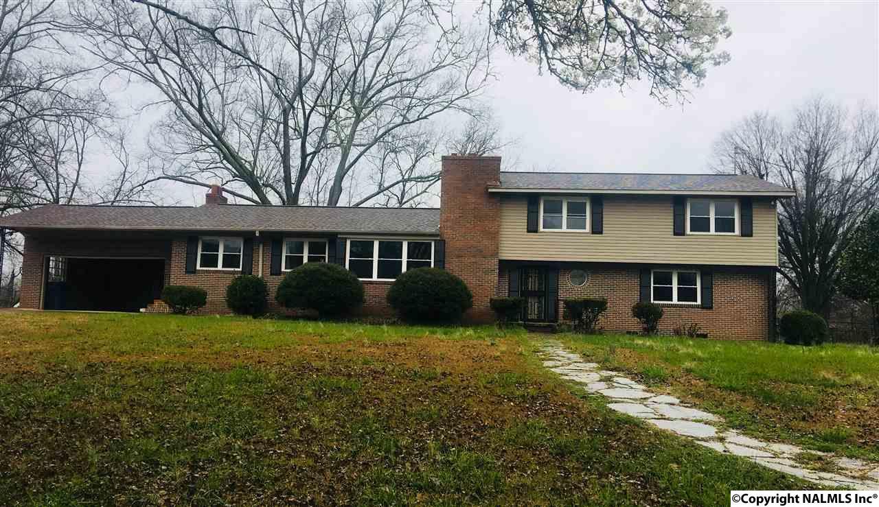 602 Valhaven Drive - Photo 1