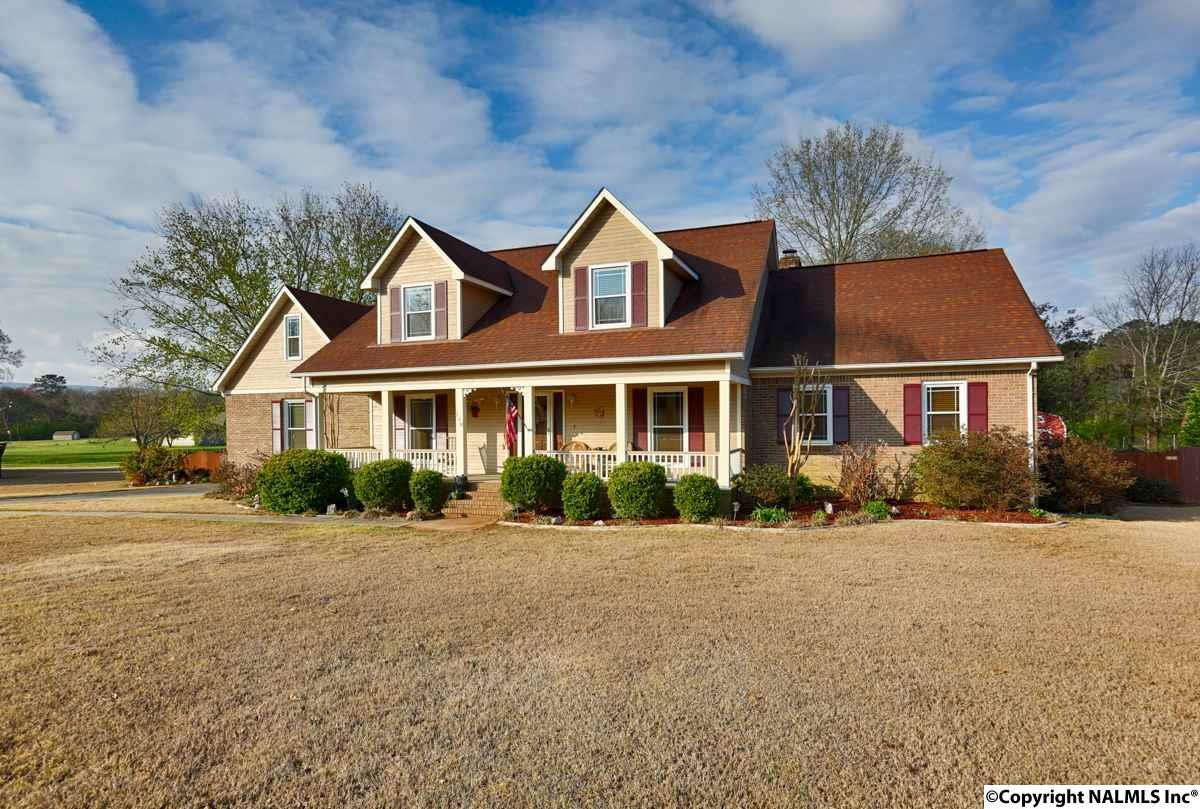 138 Patdean Drive - Photo 1