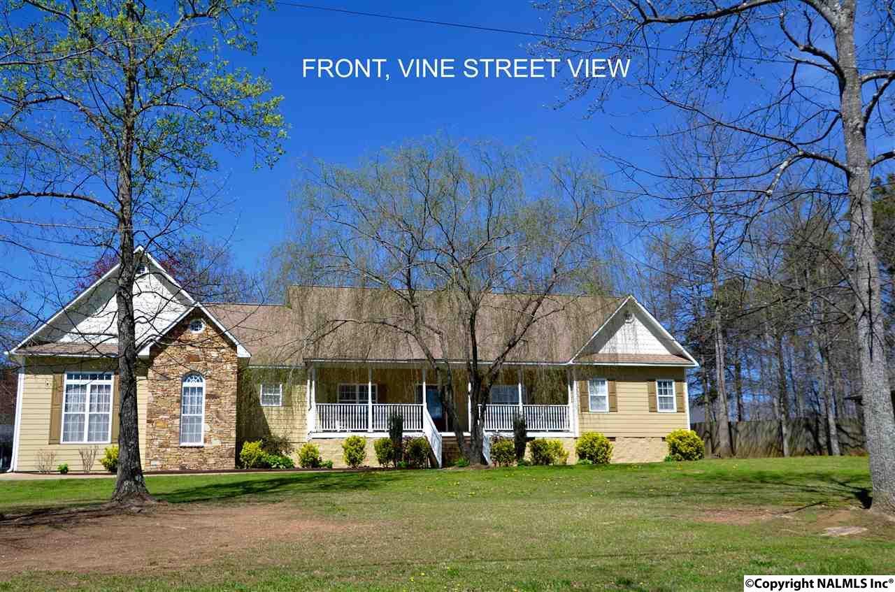 402 Vine Street - Photo 1