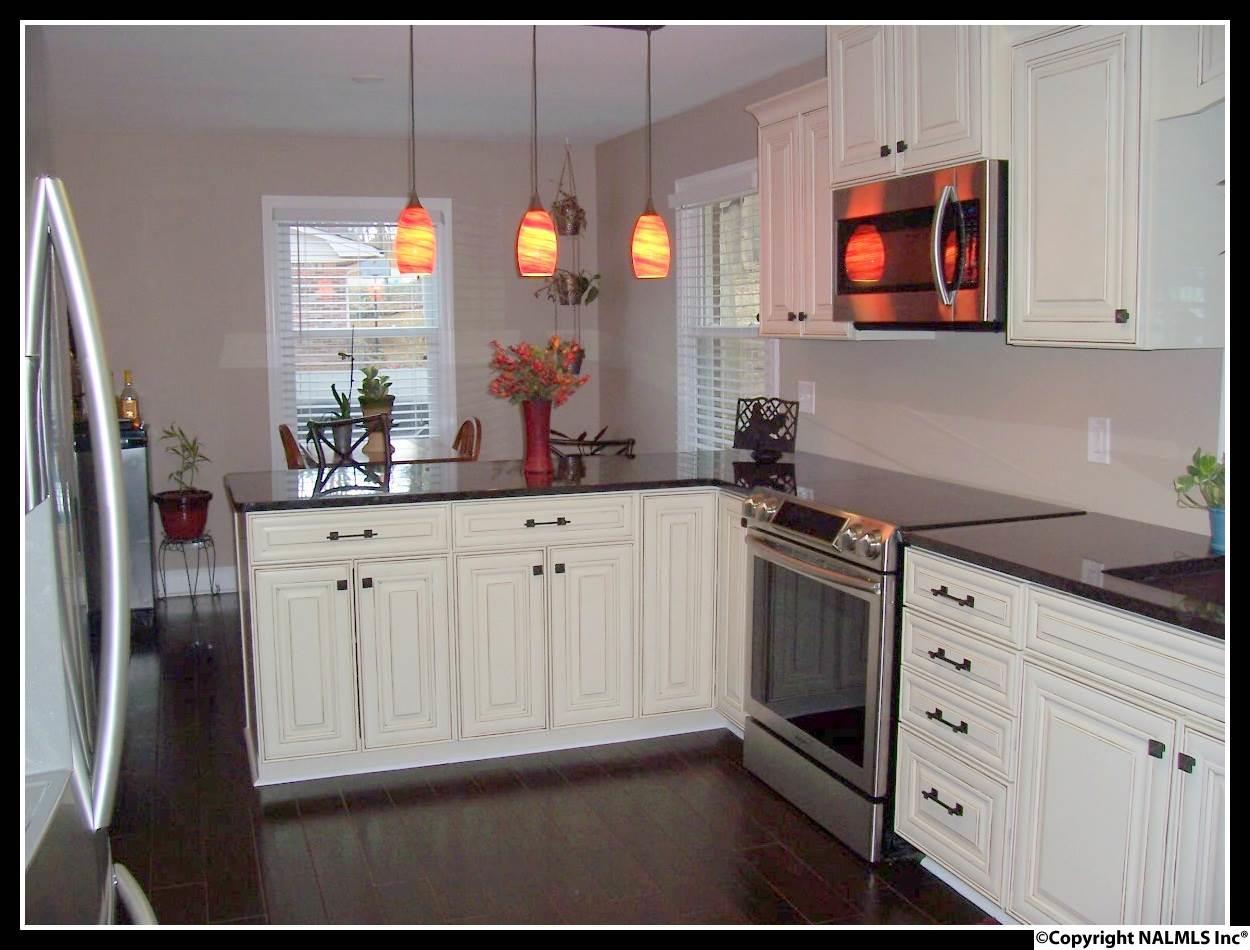 1806 Becky Lane - Photo 1