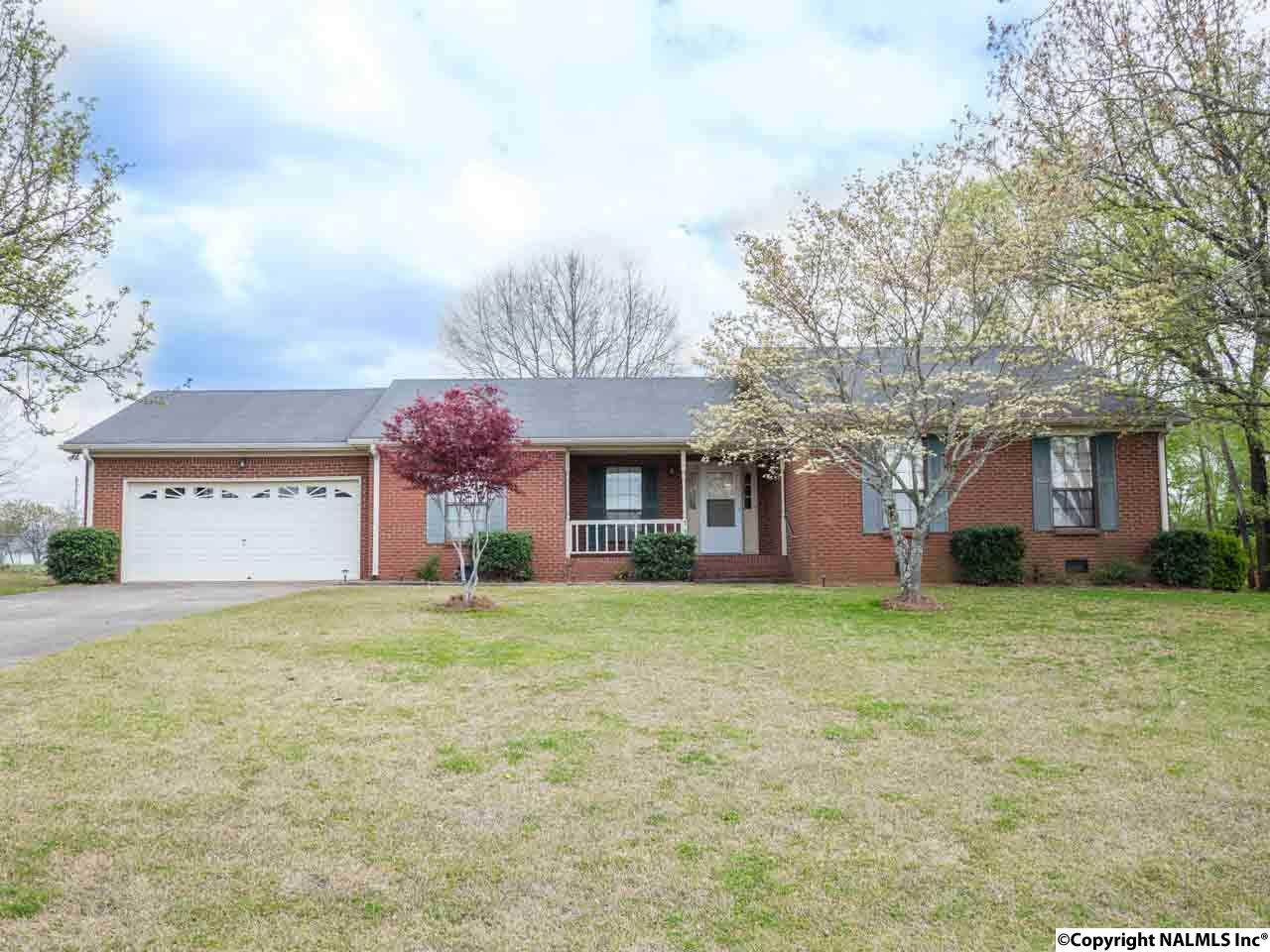 113 Hedge Lane - Photo 1