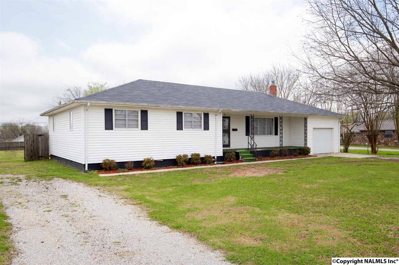 1006 Montgomery Avenue - Photo 1