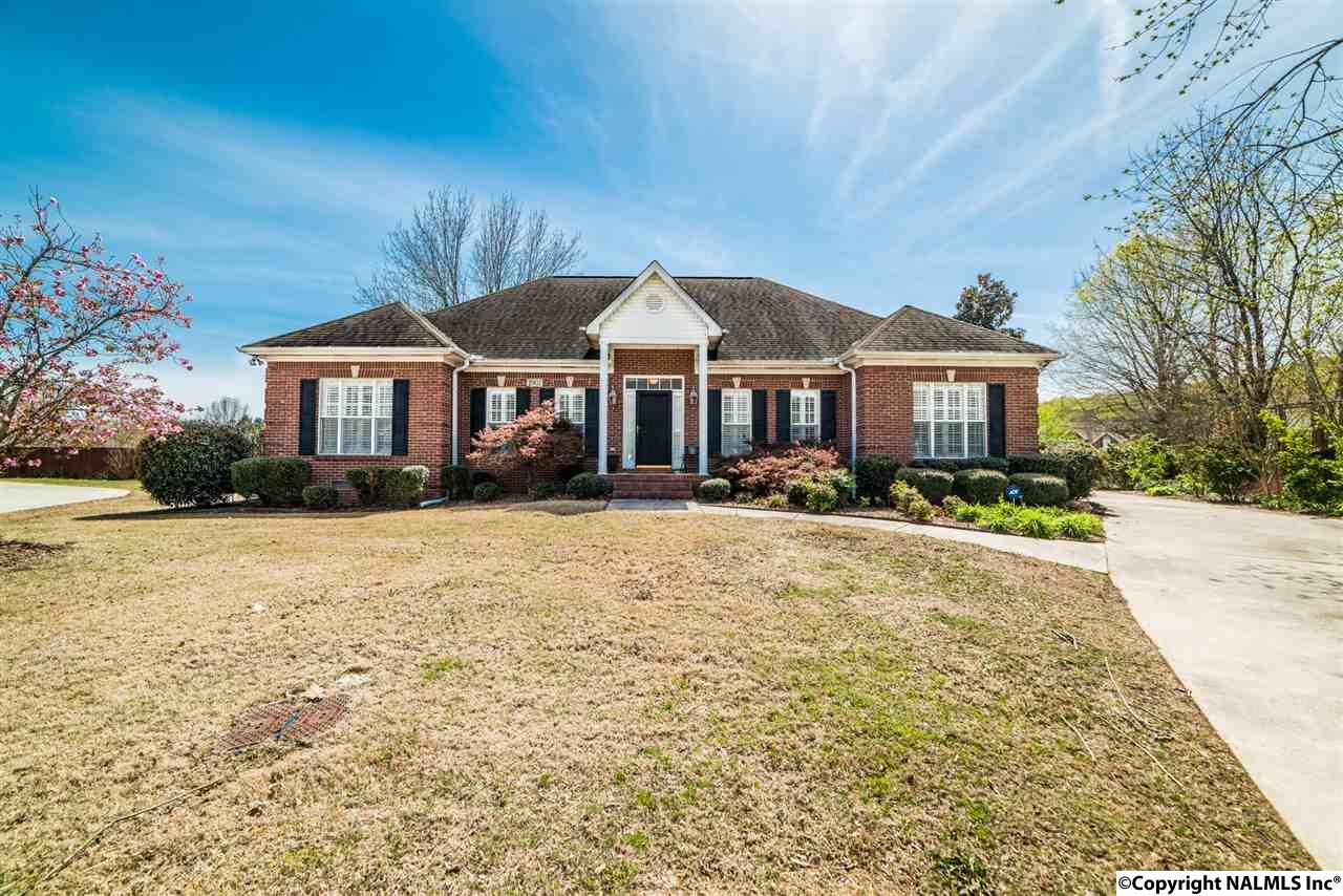 2902 Winterberry Way - Photo 1
