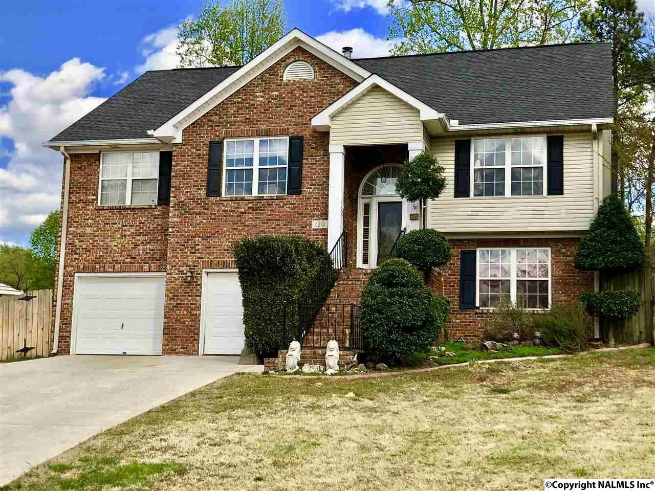 120 Bridgeway Lane - Photo 1