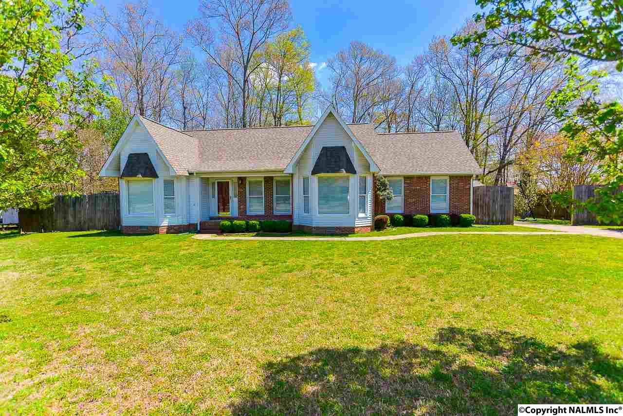 2006 Oakwood Drive - Photo 1