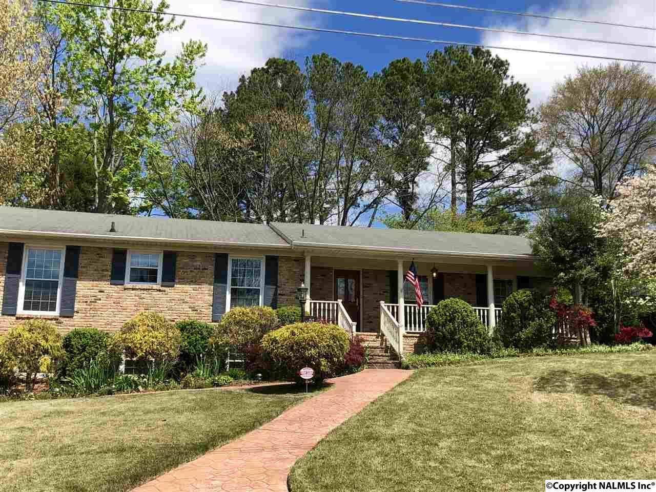 212 Winthrop Drive - Photo 1
