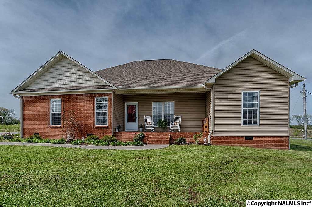 156 Lashae Loop - Photo 1
